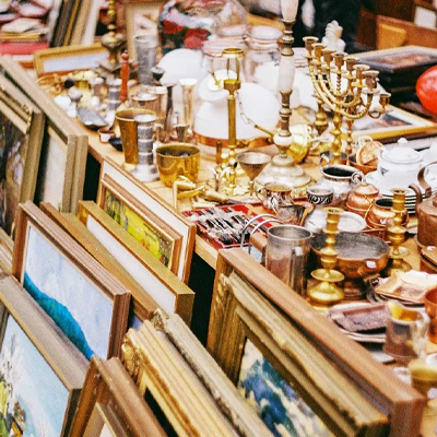 ANTIQUES AND HOBBY MARKET